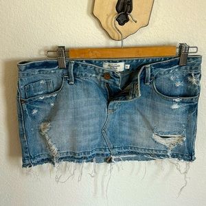 Y2K Abercrombie & Fitch size 4 Denim micro skirt 😍
